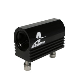 Aeromotive 05-06 Ford 4.6L Fuel Rail Pressure Sensor Adapter Log (-08 AN inlet / outlet) 15115