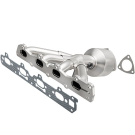 MagnaFlow Direct Fit Catalytic Converter 04-05 Chevrolet Malibu/Classic 2.2L (CA Emissions) 452304