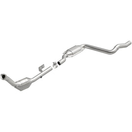 MagnaFlow Direct Fit Catalytic Converter 2003 ML350 3.7L Underbody 52116