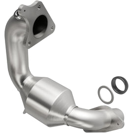 MagnaFlow Direct Fit Catalytic Converter 2011-2015 Juke L4 1.6 OEM Underbody 52438