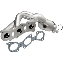 MagnaFlow OEM Grade Federal / EPA Compliant Manifold Catalytic Converter - 11-15 Toyota Tacoma 52565