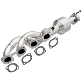 MagnaFlow Direct Fit Catalytic Converter 04-05 BMW 545I 4.4L P/S 452790