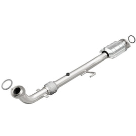 MagnaFlow Direct Fit Catalytic Converter 10-11 Toyota Camry 2.5L 24435