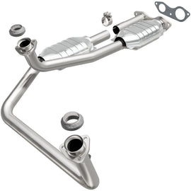 MagnaFlow Direct Fit Catalytic Converter California Grade 96-00 GM Tahoe/Yukon/Escalade 5.7L 4451453