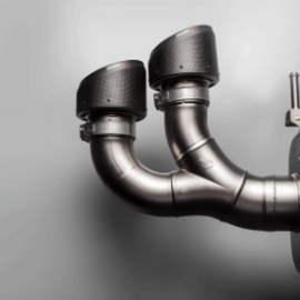 Akrapovic 08-18 Nissan GTR Evolution Race Line w/o Cat w/ Carbon Tips S-NI/TI/1