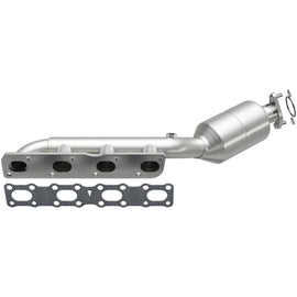 MagnaFlow Direct-Fit SS Catalytic Converter 04-06 Nissan Titan 5.6L V8 (California) 4451501
