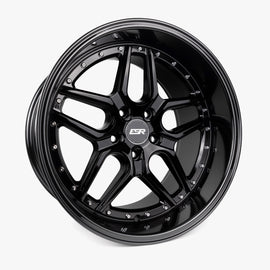ESR CS15 18X8.5 5X105 (CUSTOM DRILL) +30 GLOSS BLACK FACE GLOSS BLACK LIP 88550030 CS15GBLK 5X105