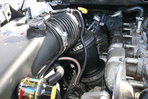Airaid 03-07 Dodge Ram 5.9L Cummins Diesel Airaid Jr Intake Kit - Oiled / Red Media 300-728