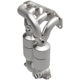 MagnaFlow OEM Grade 07-12 Nissan Sentra L4-2.5LGAS Direct Fit Federal Catalytic Converter 51591